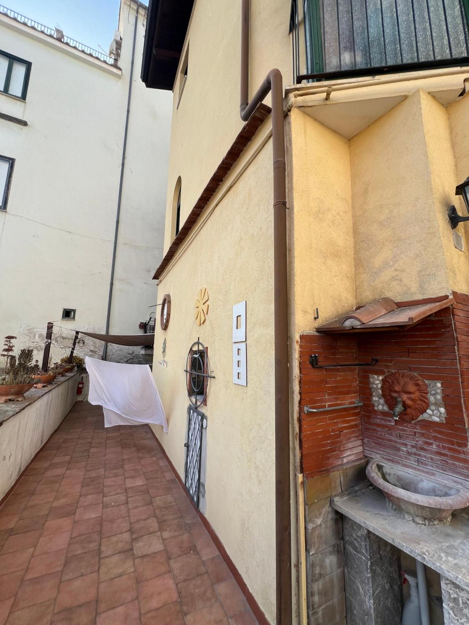 L'Homme Tranquille Apartment Salerno Exterior photo